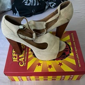 Barely worn Jeffrey Campbell Foxy-wood heels